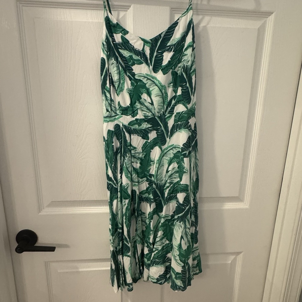 Old Navy Women's‎ Sz M Strappy Green and White Floral Sun Dress Boho